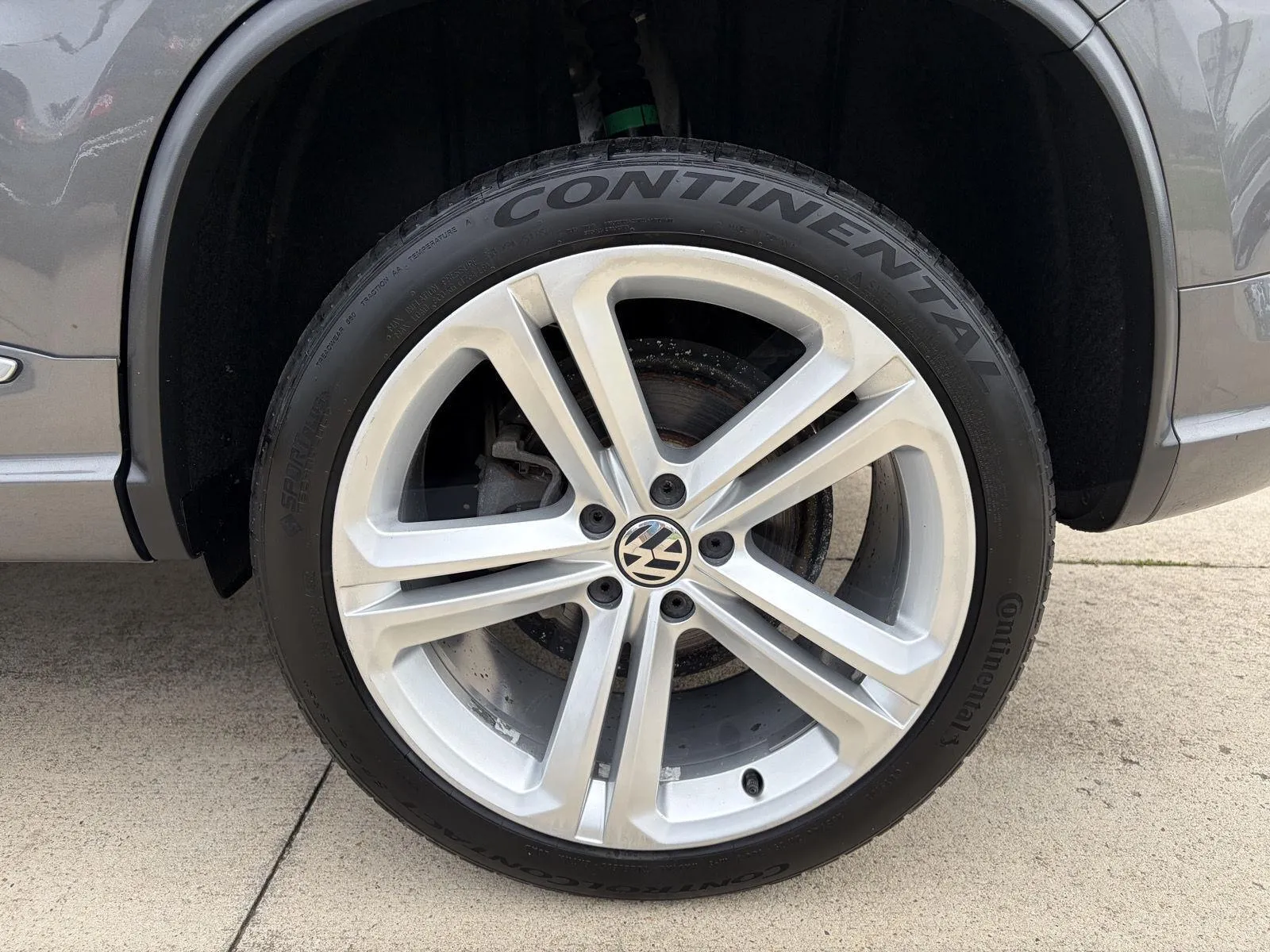 Volkswagen Tiguan photo 9
