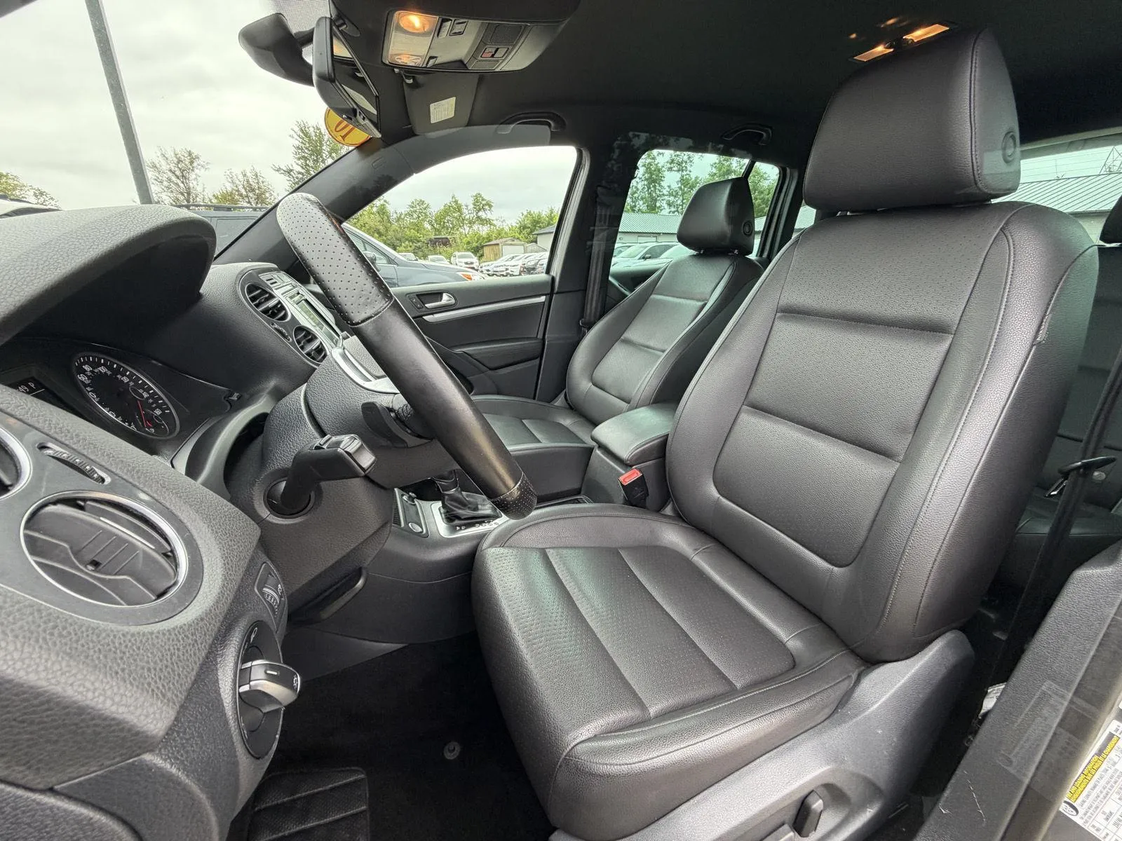 Volkswagen Tiguan photo 13