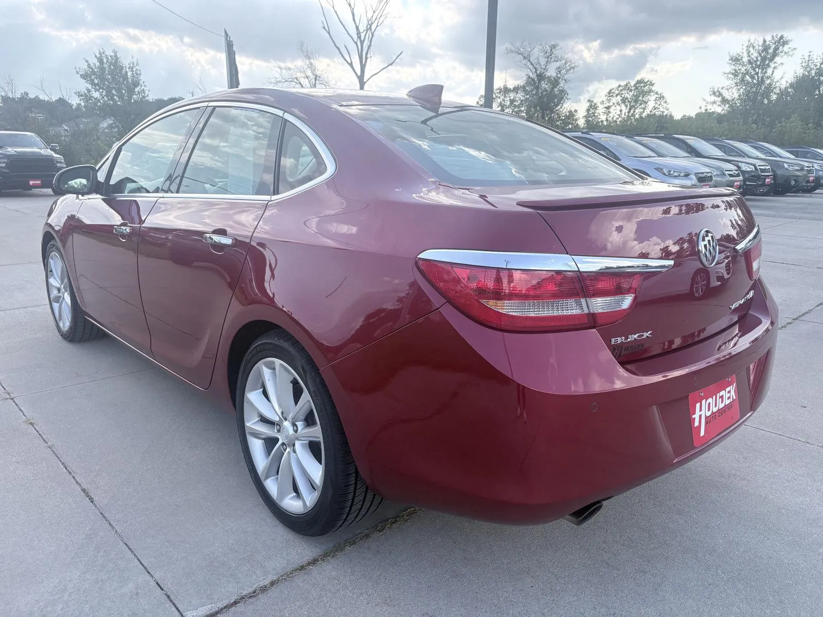 Buick Verano photo 6