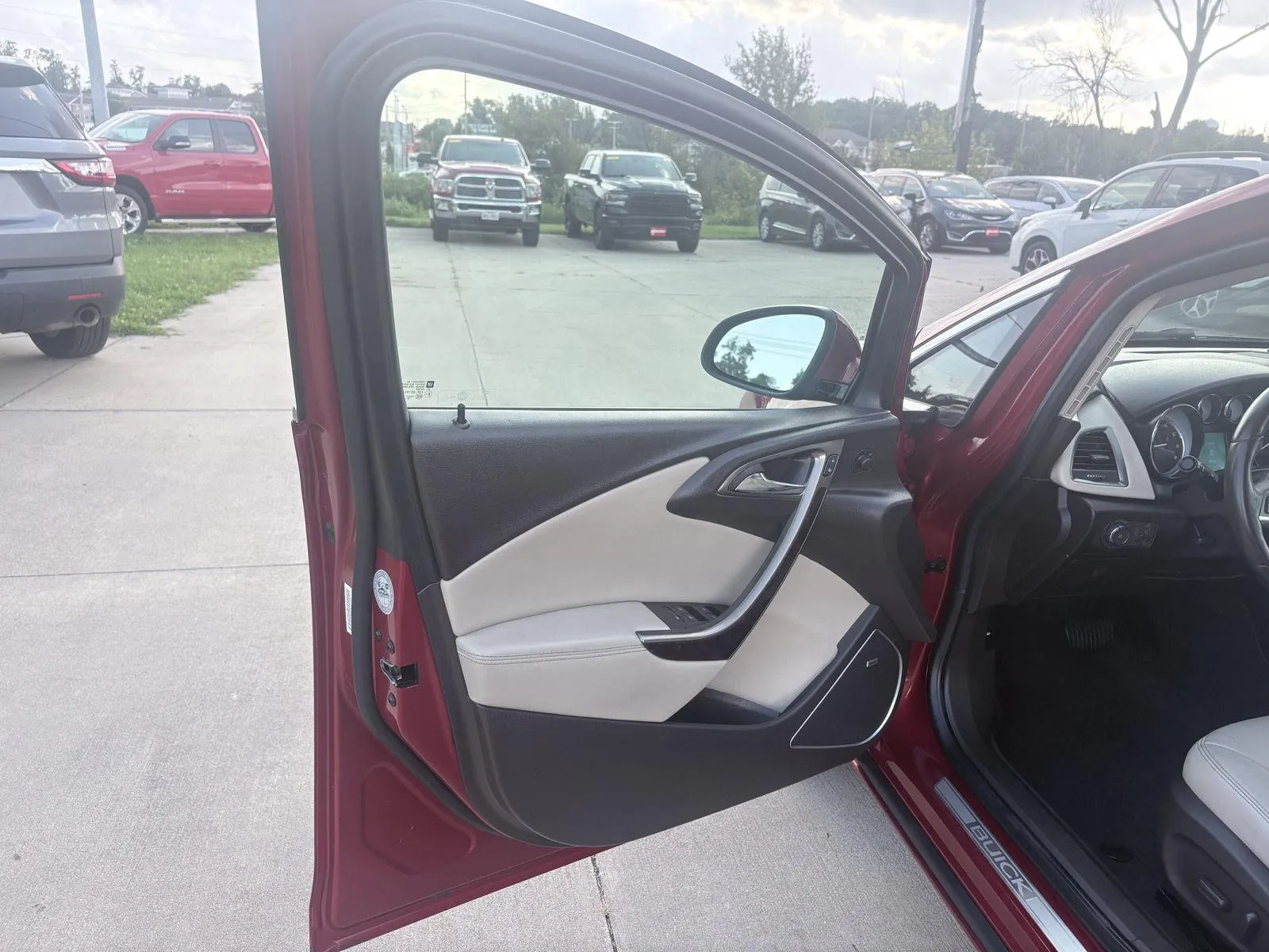 Buick Verano photo 10