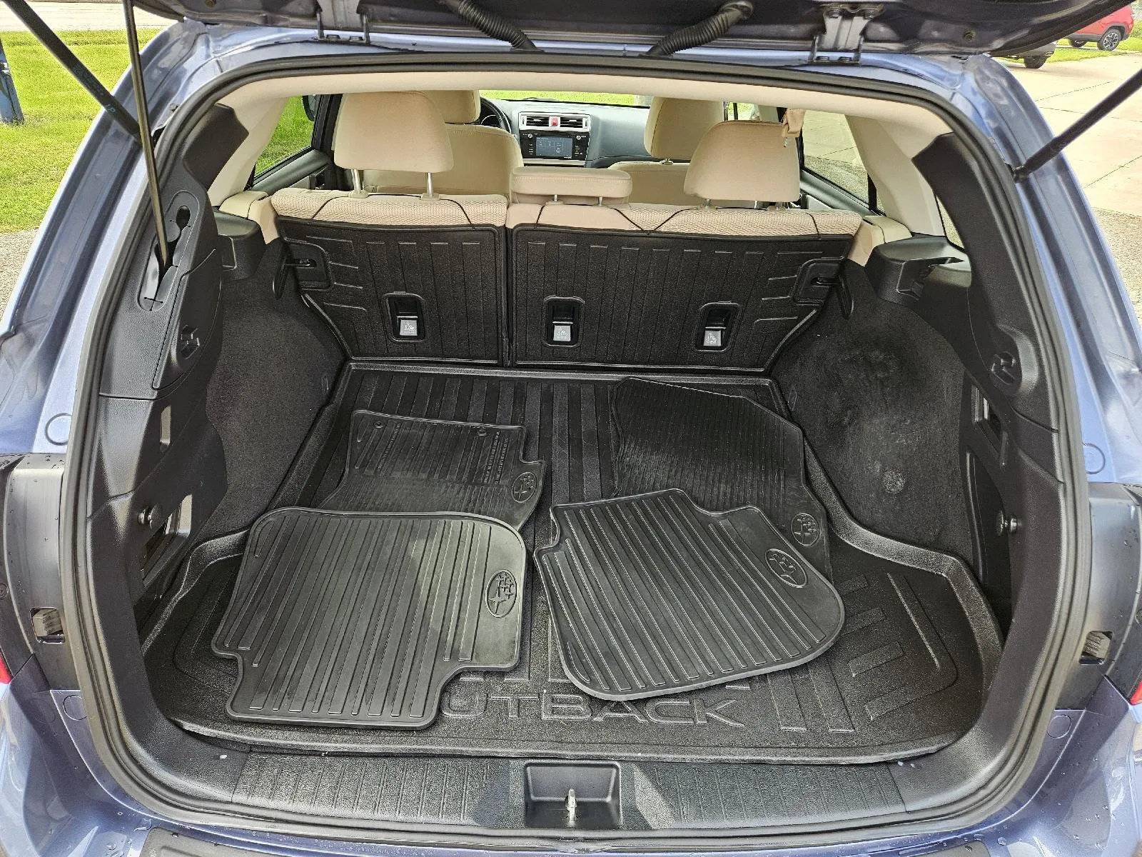 Subaru Outback photo 18