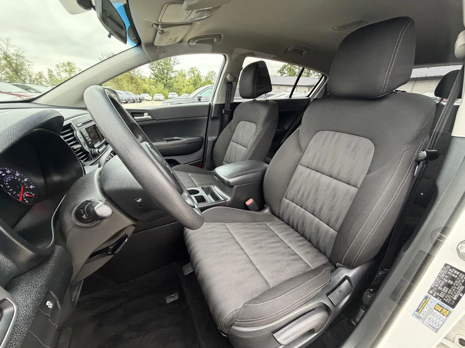 Kia Sportage photo 13