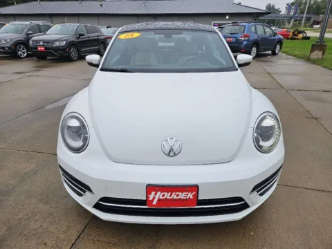 Photos of 2018 Volkswagen Beetle S for sale in Marion, IA at Houdek Auto Center
