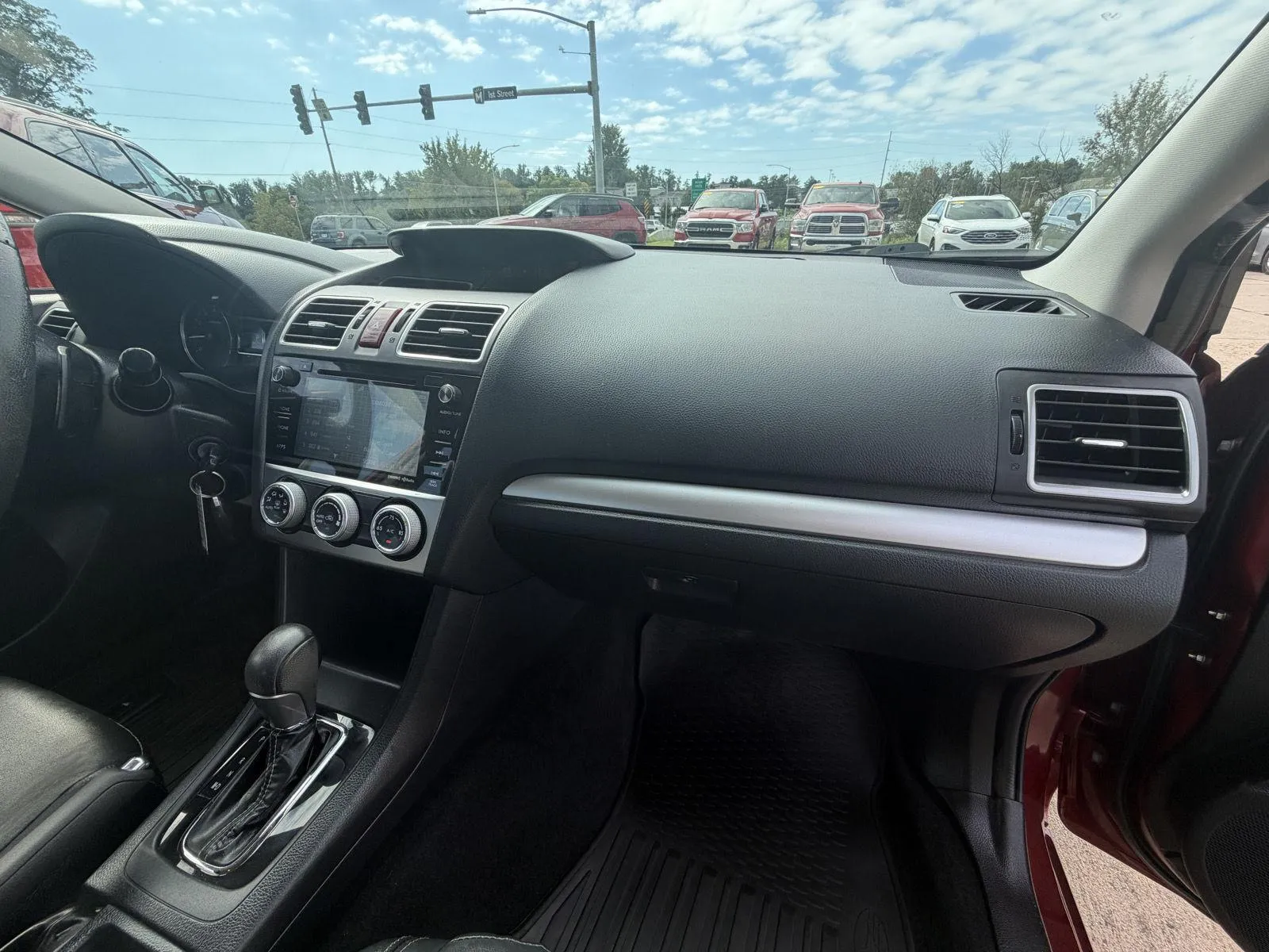 Subaru Impreza photo 14