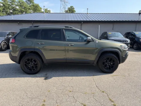 More photos of 2020 Jeep Cherokee Trailhawk at Houdek Auto Center, IA