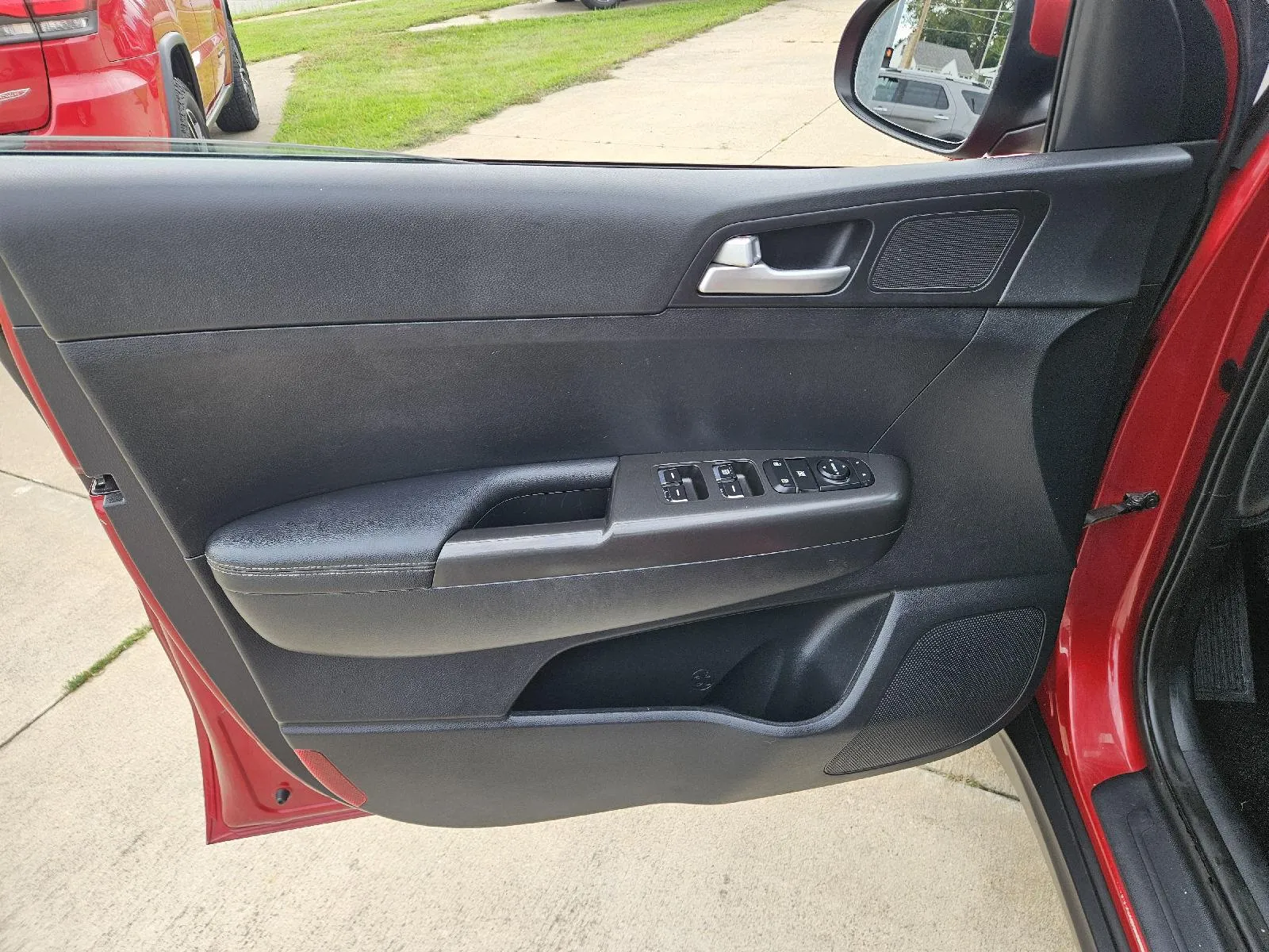 Kia Sportage photo 13