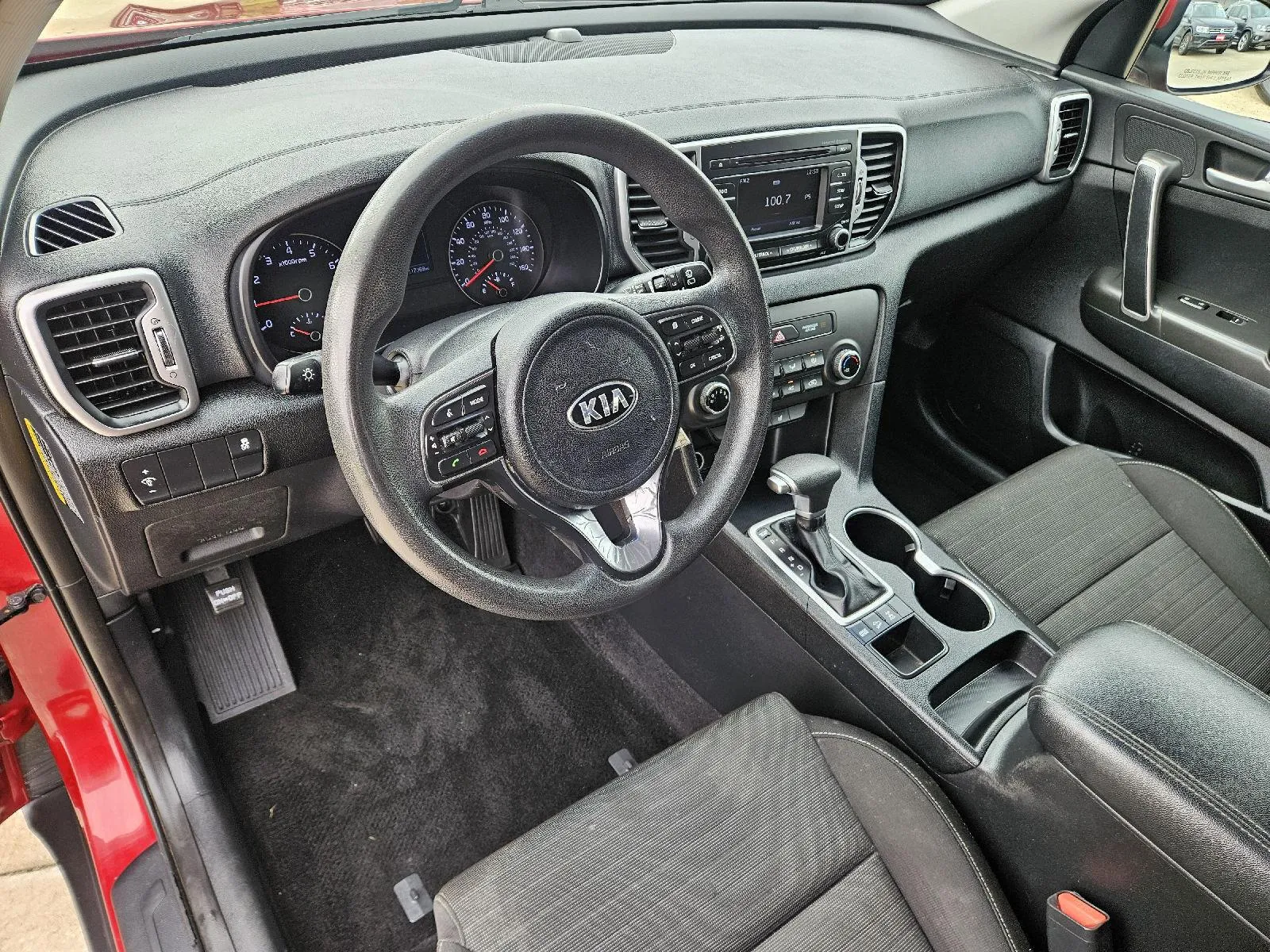 Kia Sportage photo 14