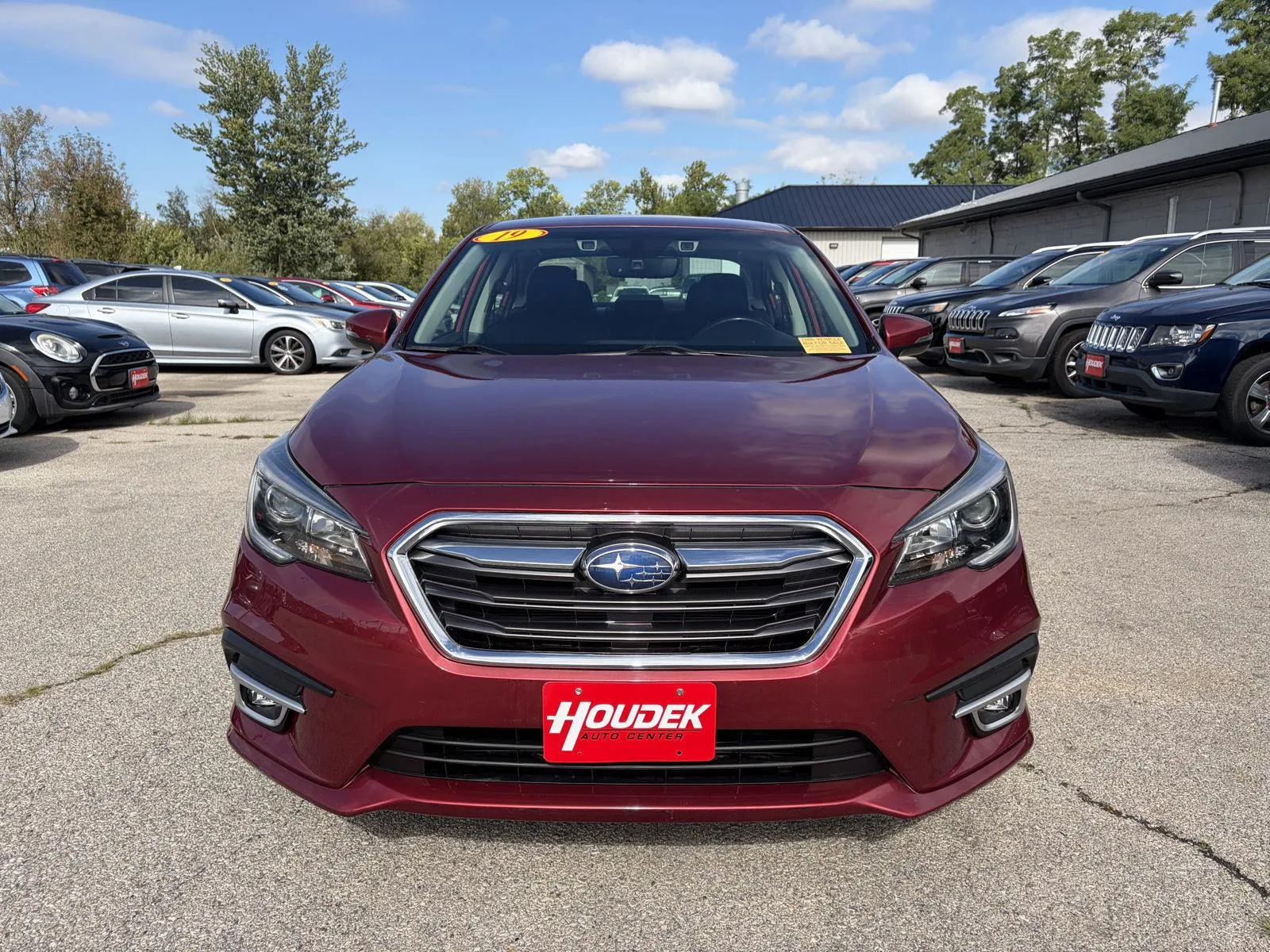 Subaru Legacy photo 2
