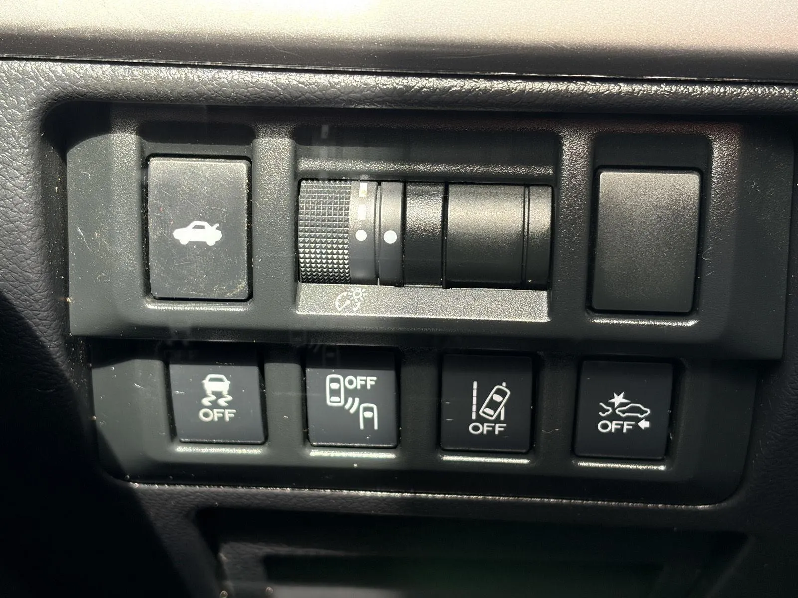 Subaru Legacy photo 25
