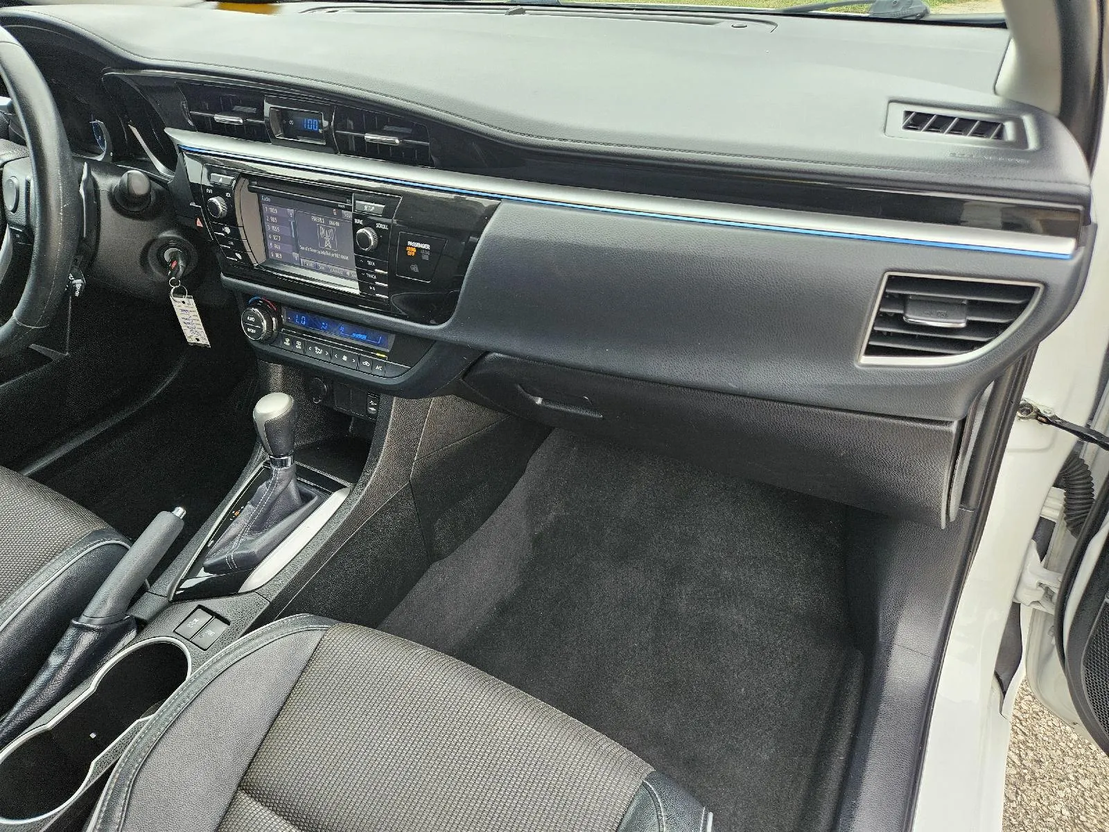 Toyota Corolla photo 16