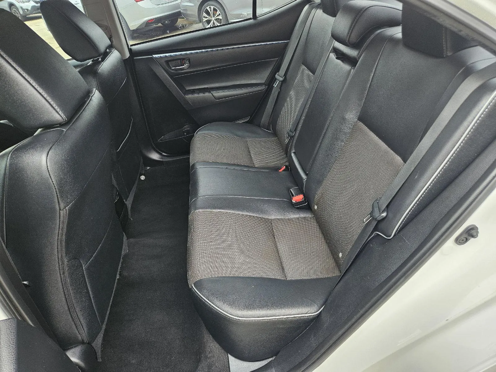 Toyota Corolla photo 17