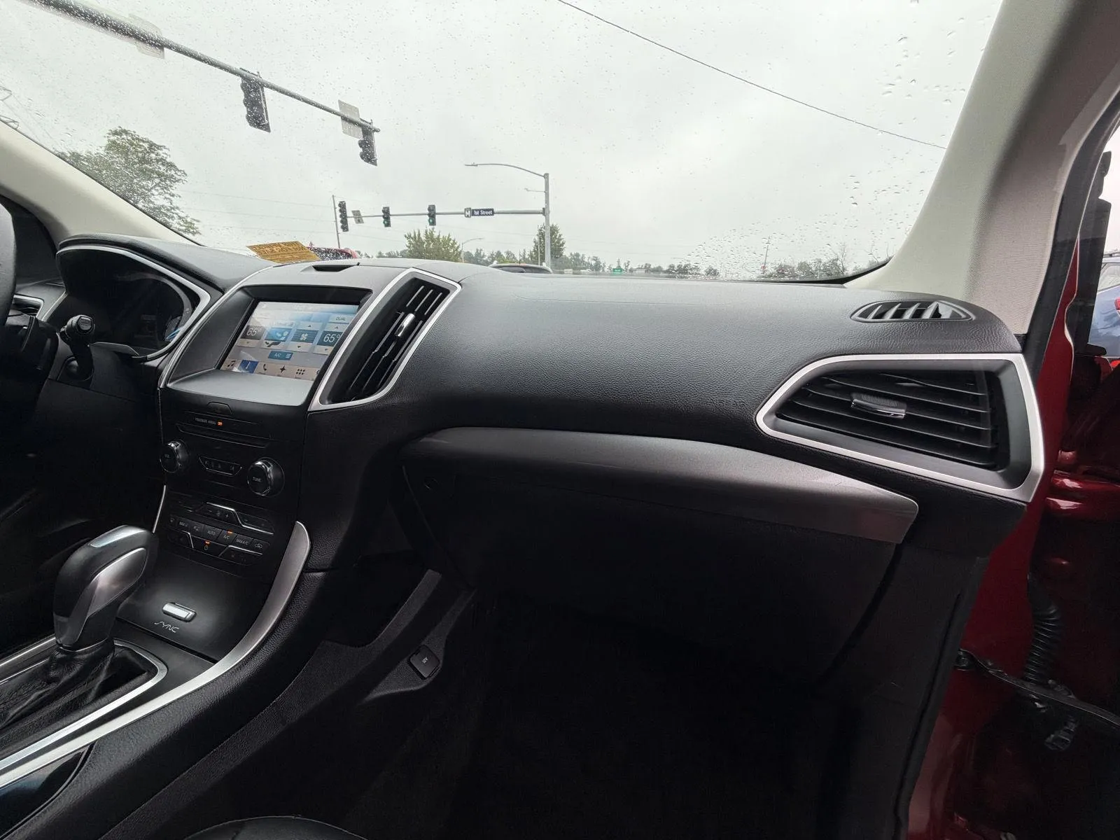 Ford Edge photo 14