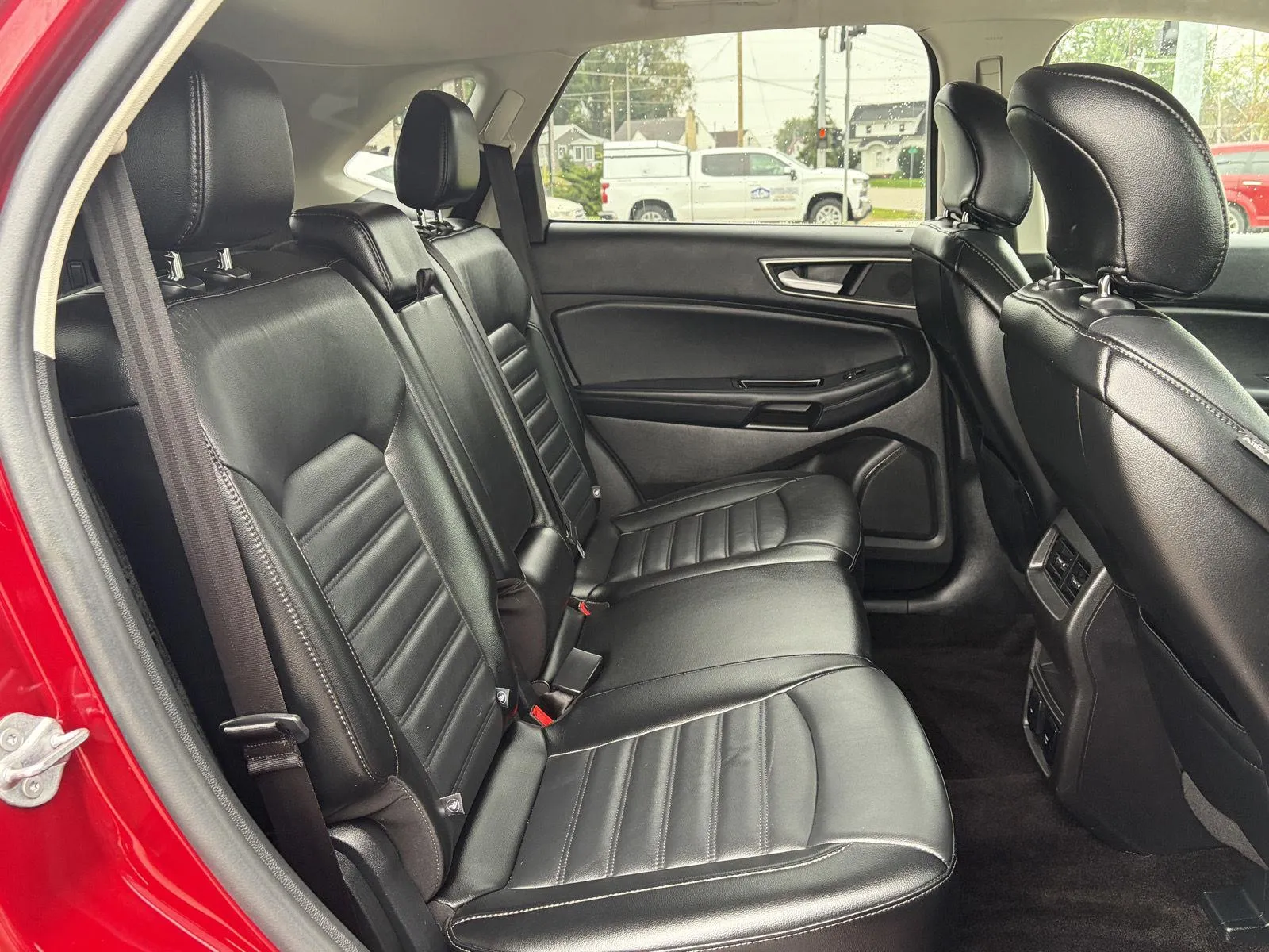 Ford Edge photo 17