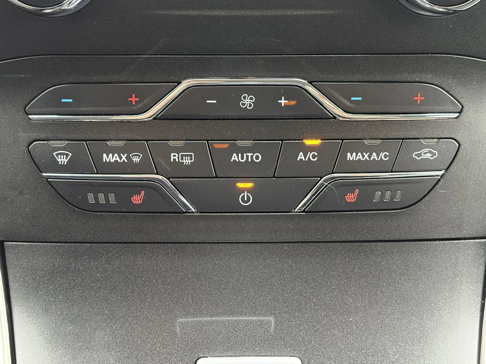 Ford Edge photo 21