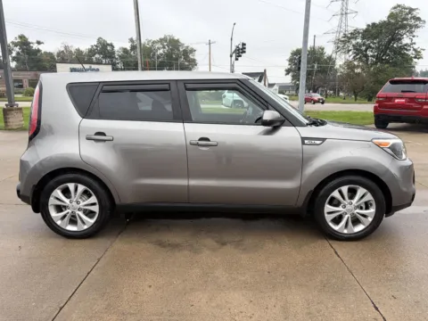 More photos of 2016 Kia Soul + at Houdek Auto Center, IA