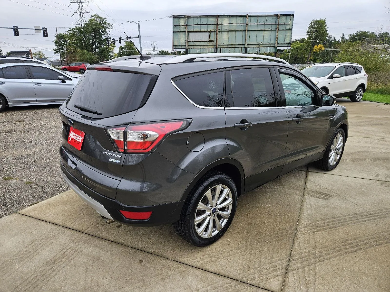 Ford Escape photo 6