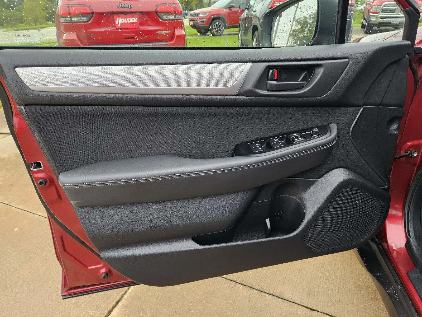 Subaru Outback photo 12