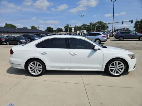 More photos of 2018 Volkswagen Passat 2.0T SE w/Technology at Houdek Auto Center, IA
