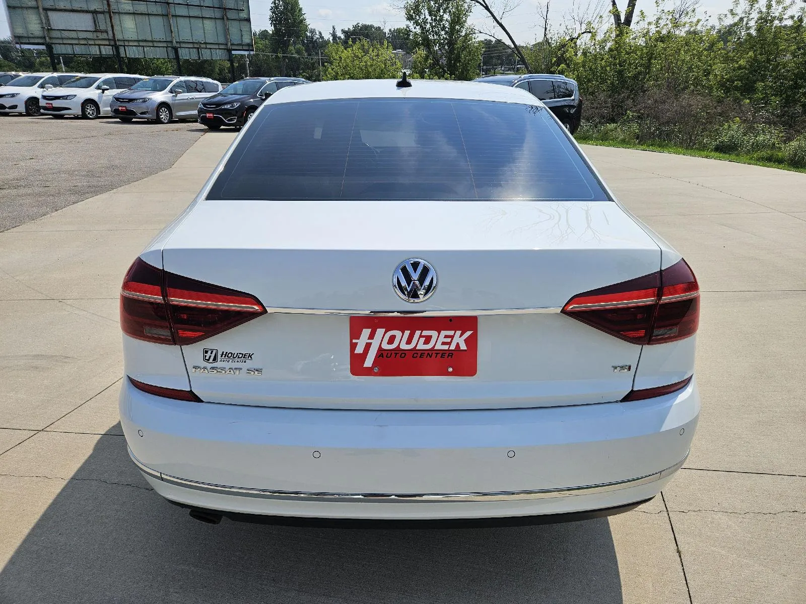 Volkswagen Passat photo 6