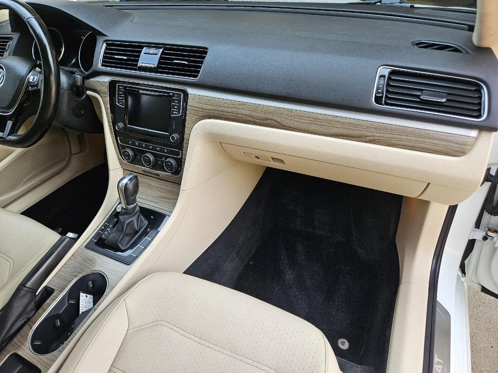 Volkswagen Passat photo 15