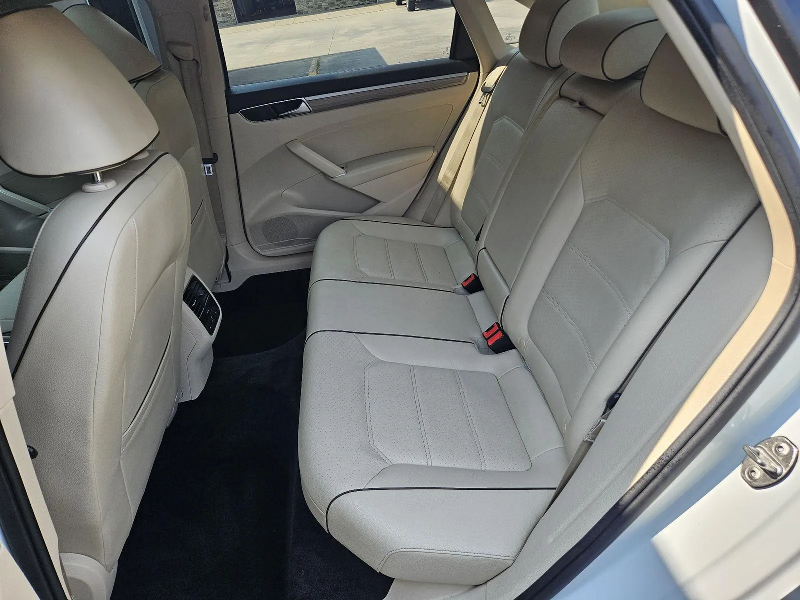 Volkswagen Passat photo 16