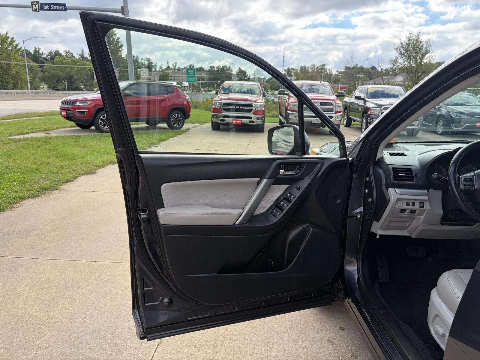 Subaru Forester photo 11