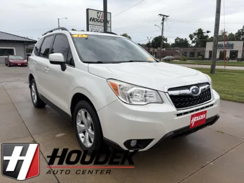 White 2015 Subaru Forester 2.5i Limited for sale in Marion, IA