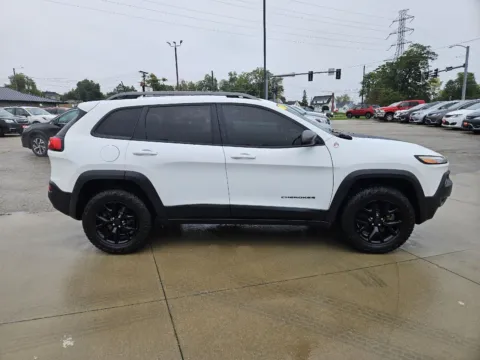 More photos of 2017 Jeep Cherokee Trailhawk at Houdek Auto Center, IA
