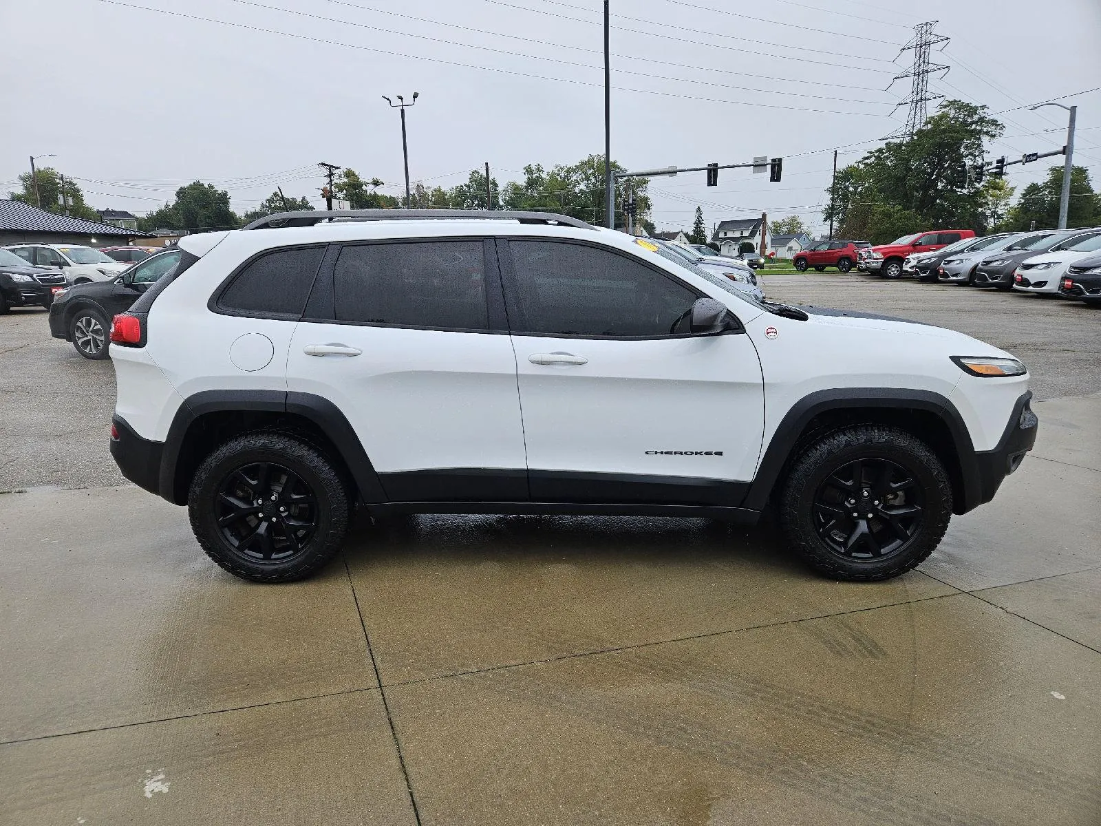 Jeep Cherokee photo 5
