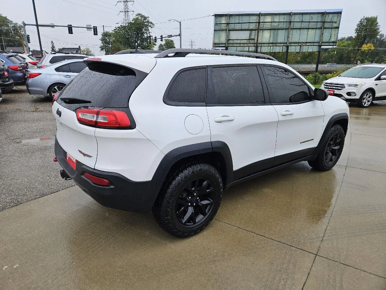 Jeep Cherokee photo 6