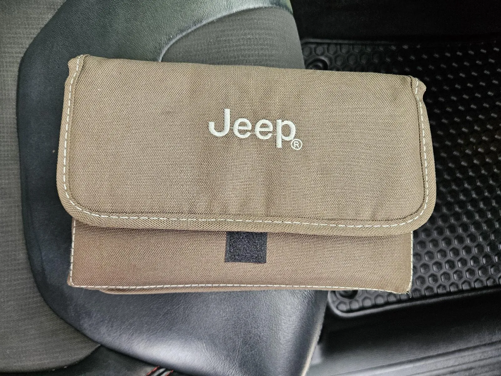 Jeep Cherokee photo 26