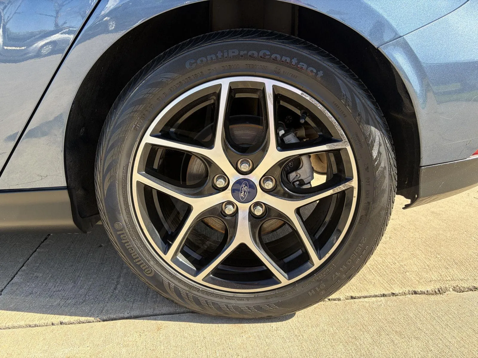 Ford Focus photo 9