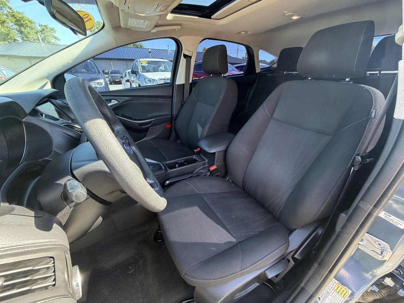Ford Focus photo 13