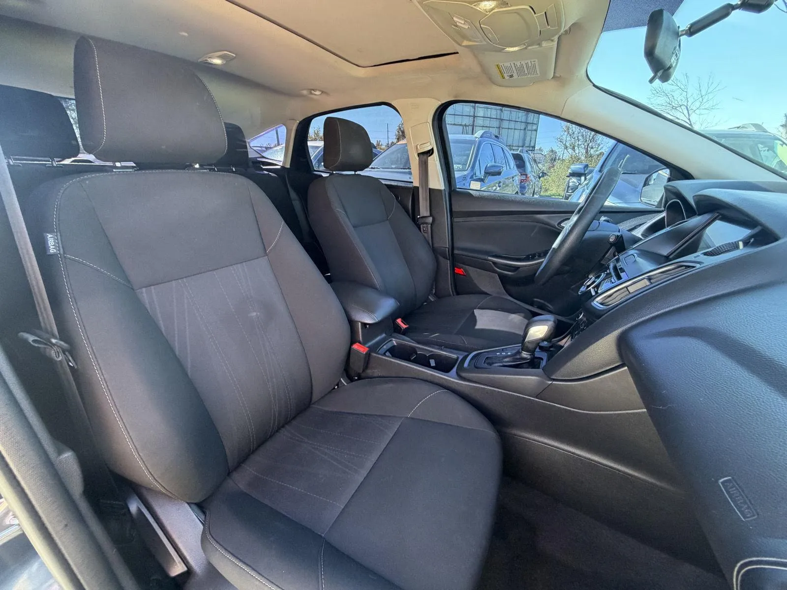 Ford Focus photo 15