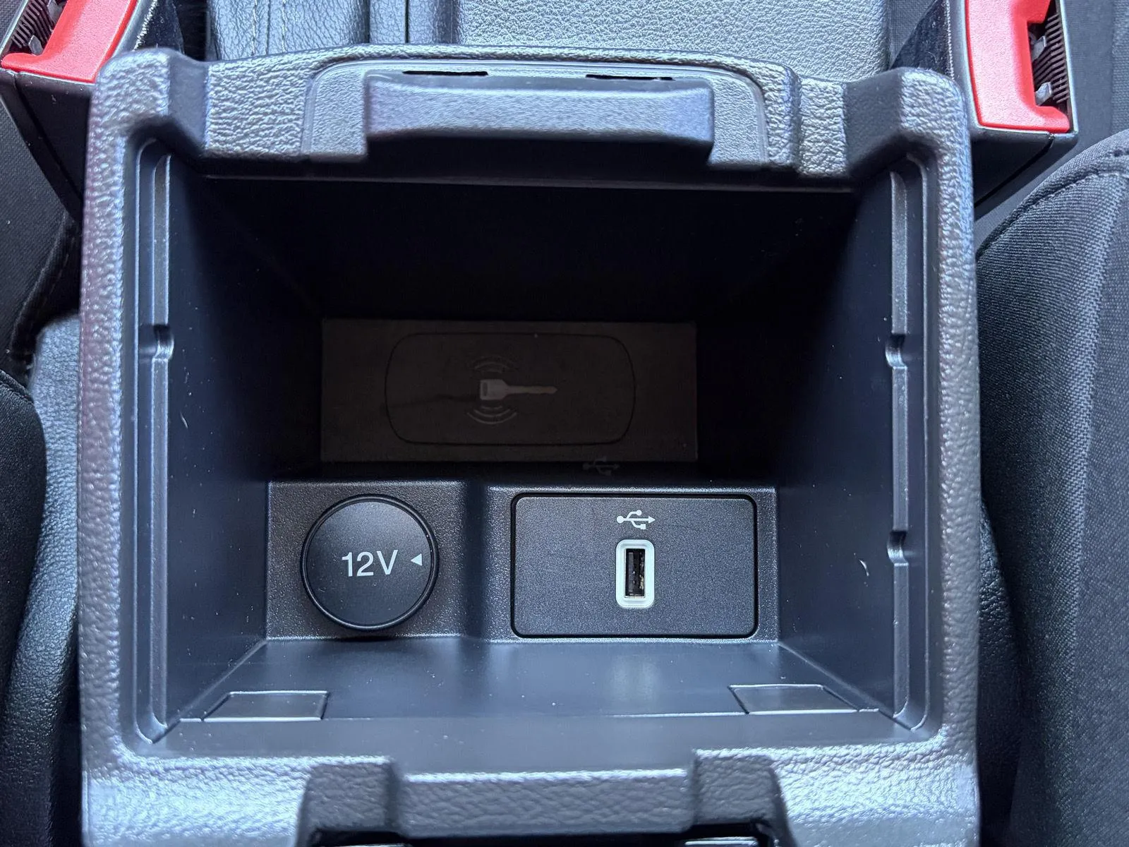 Ford Focus photo 23