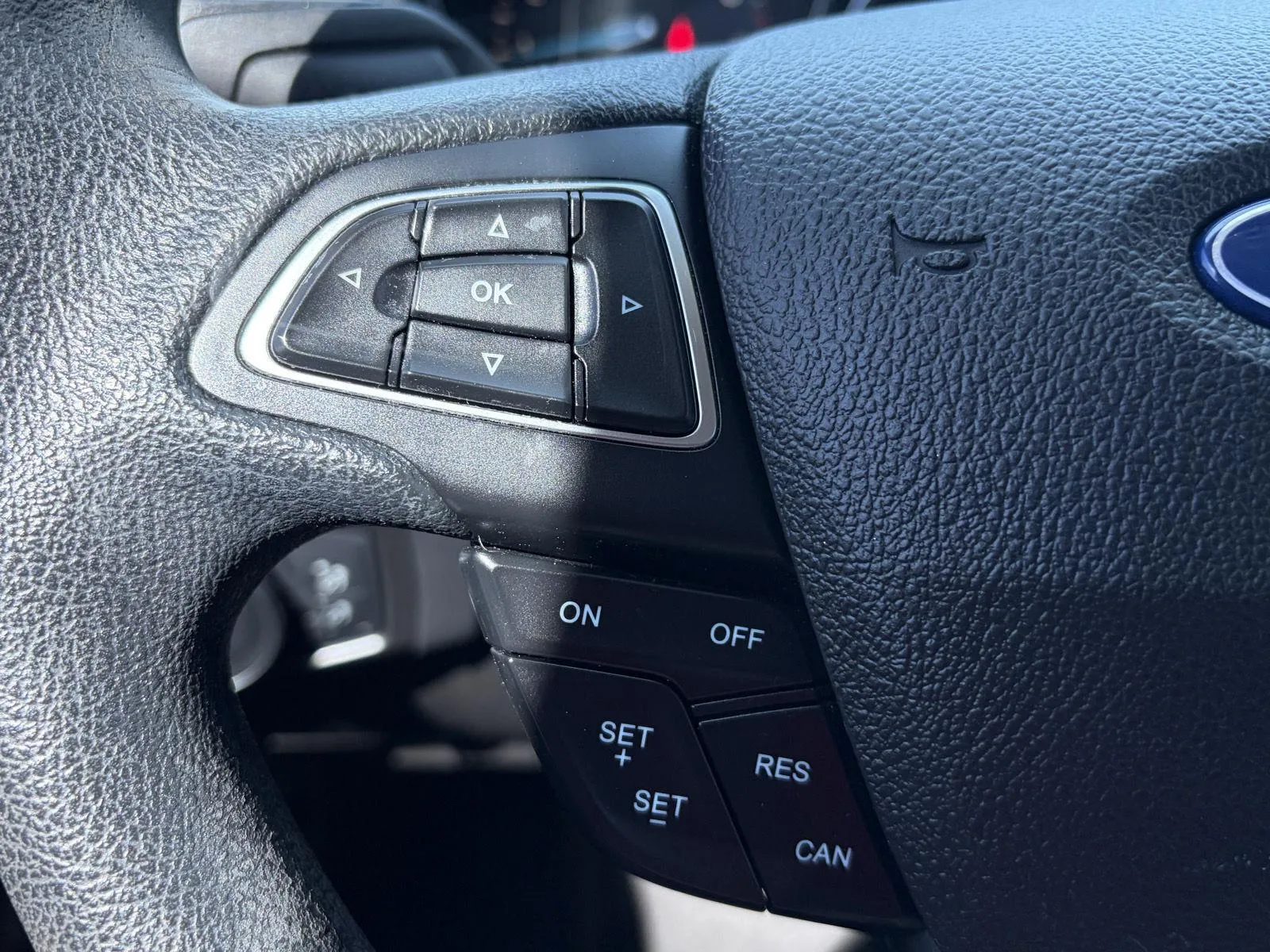 Ford Focus photo 24