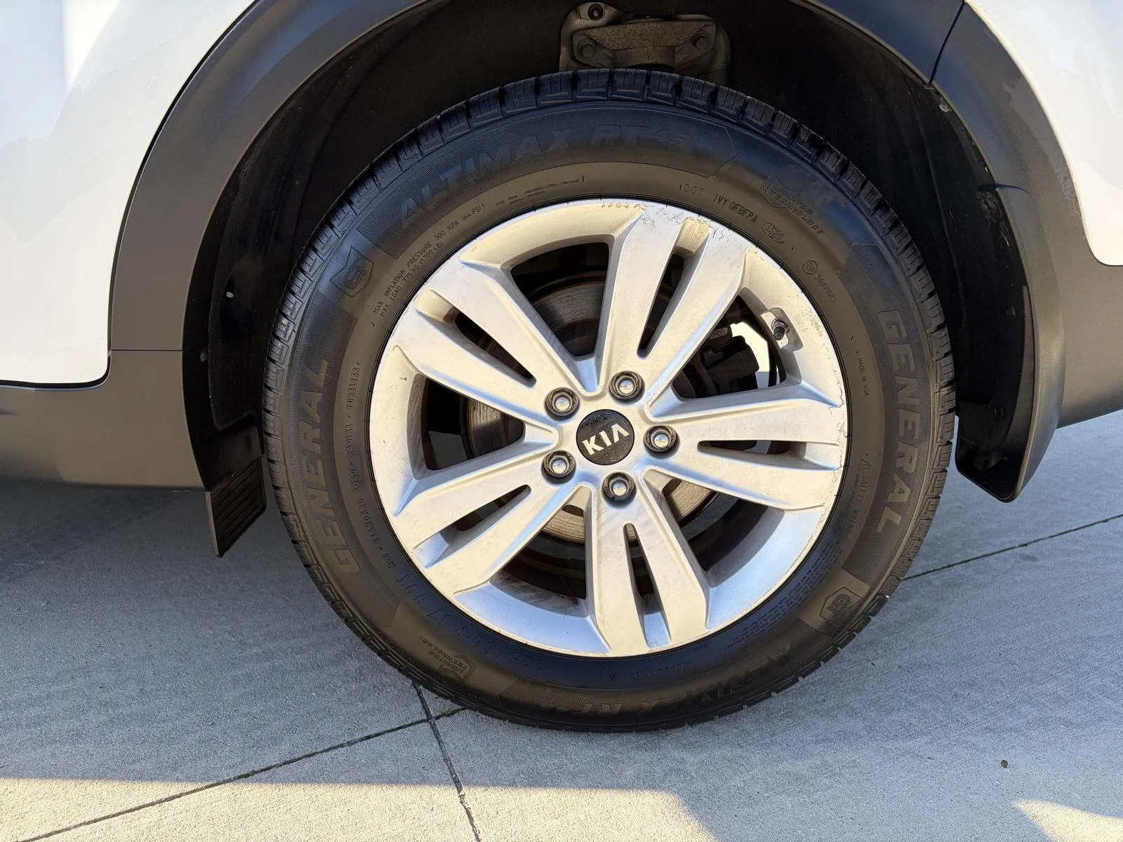 Kia Sportage photo 9