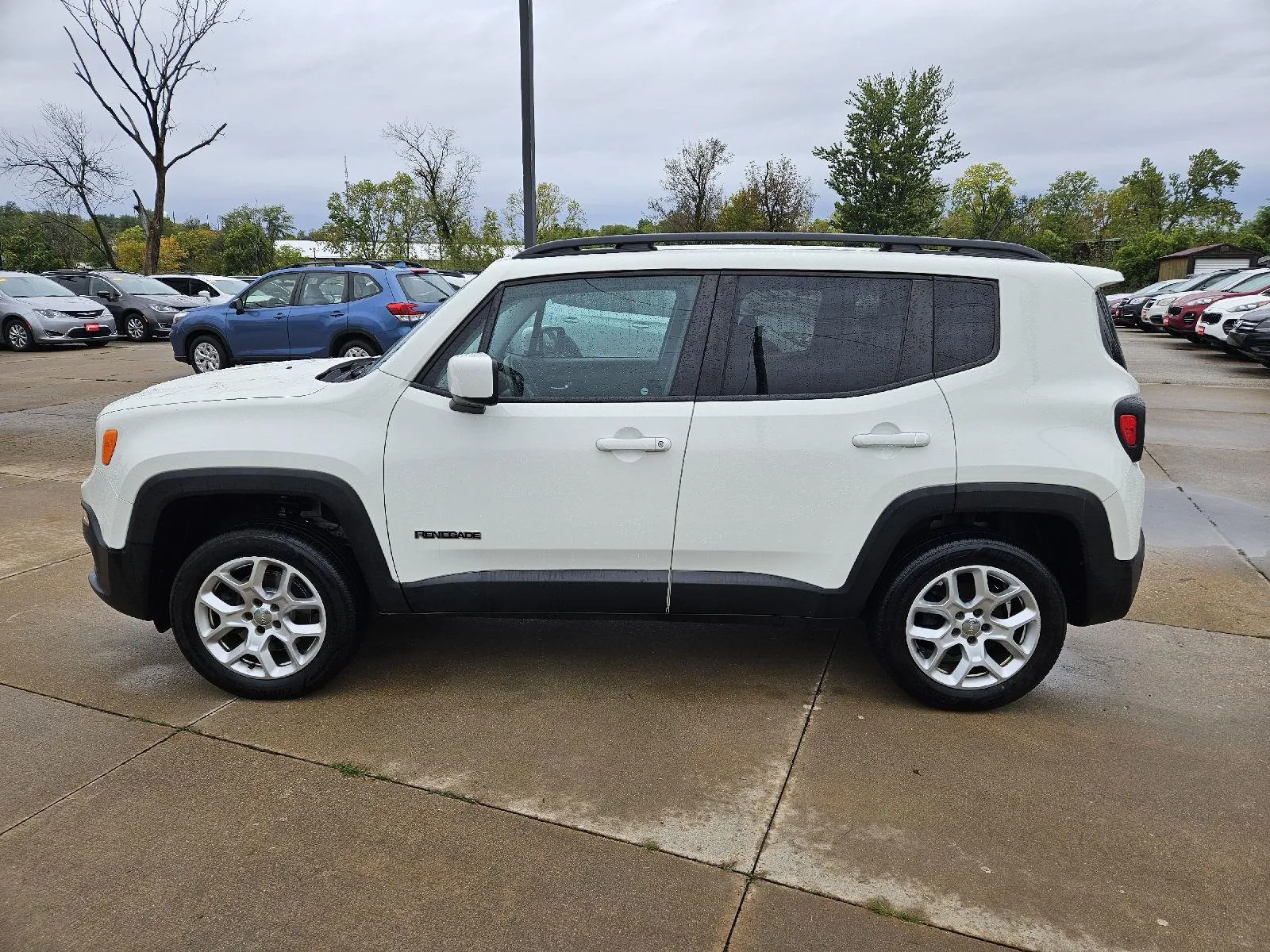 Jeep Renegade photo 4