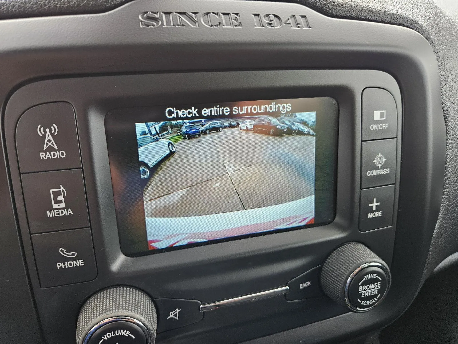 Jeep Renegade photo 20