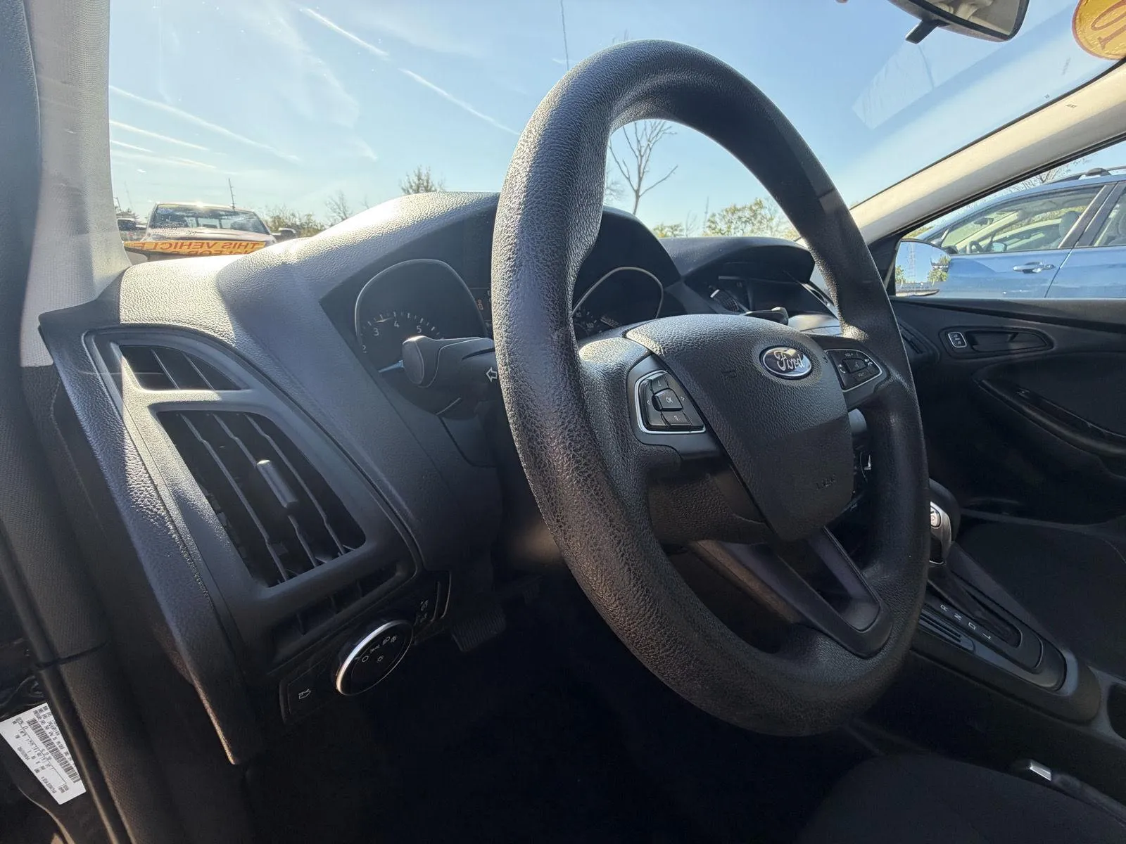 Ford Focus photo 11
