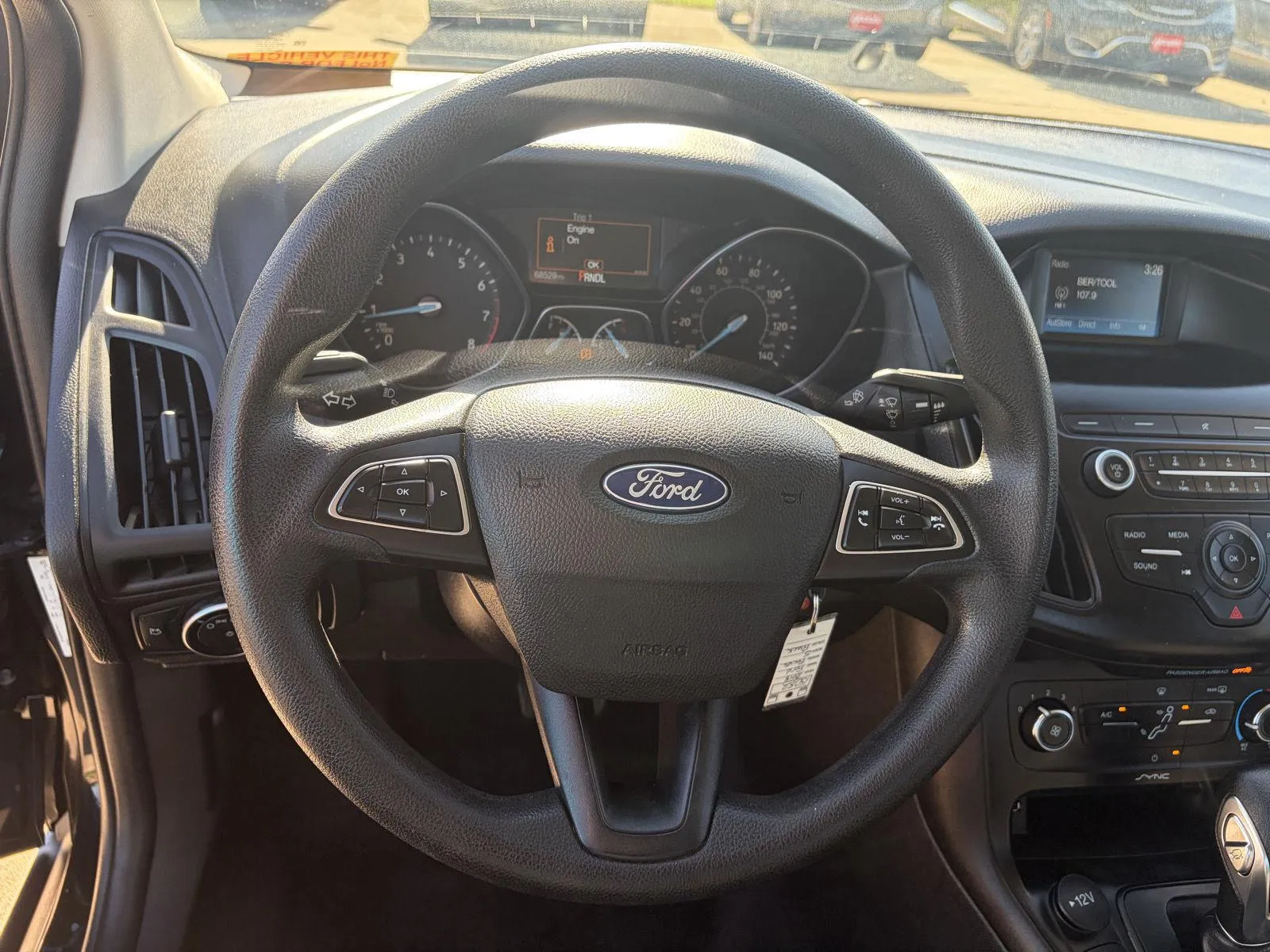 Ford Focus photo 12