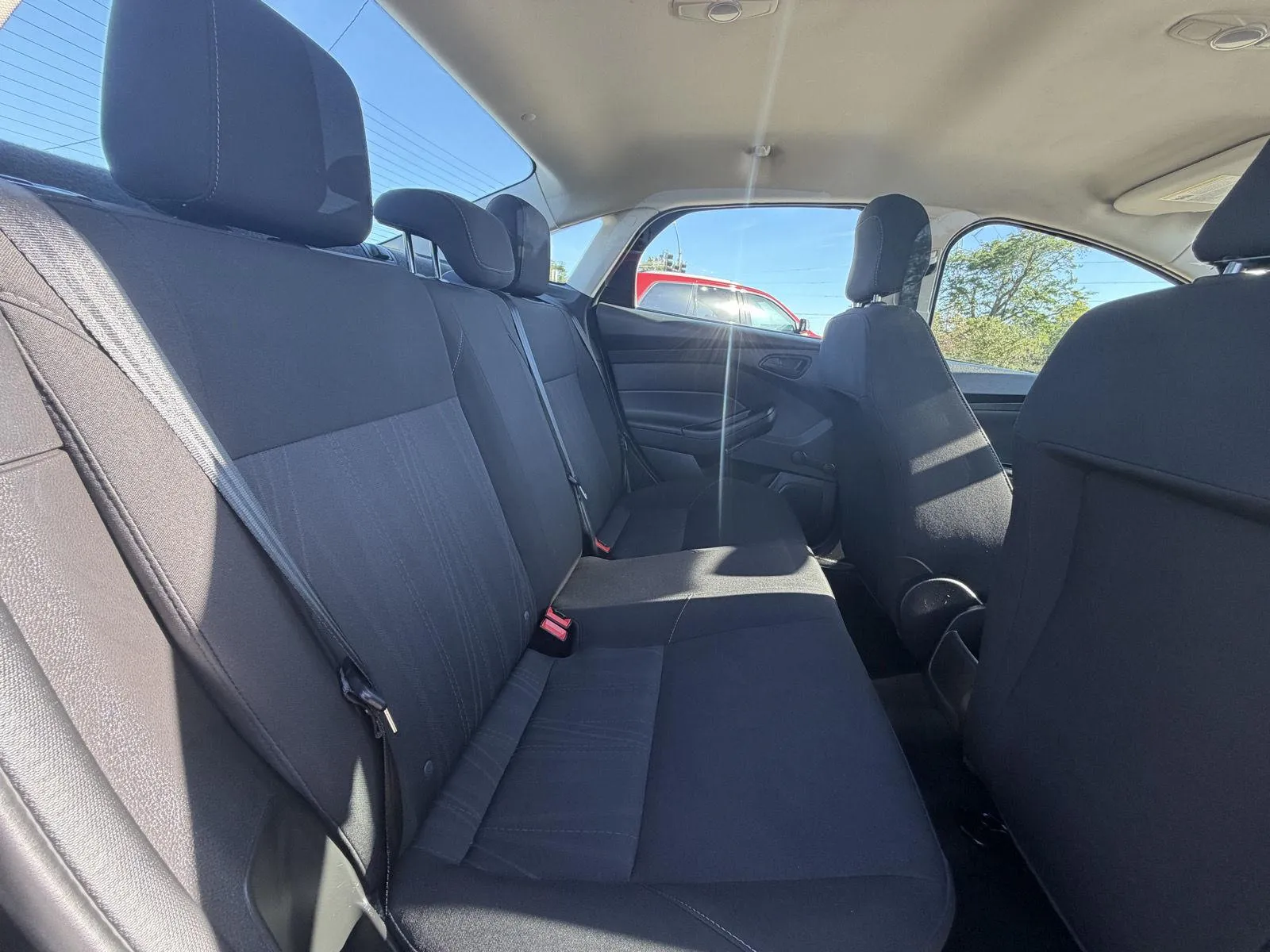 Ford Focus photo 16