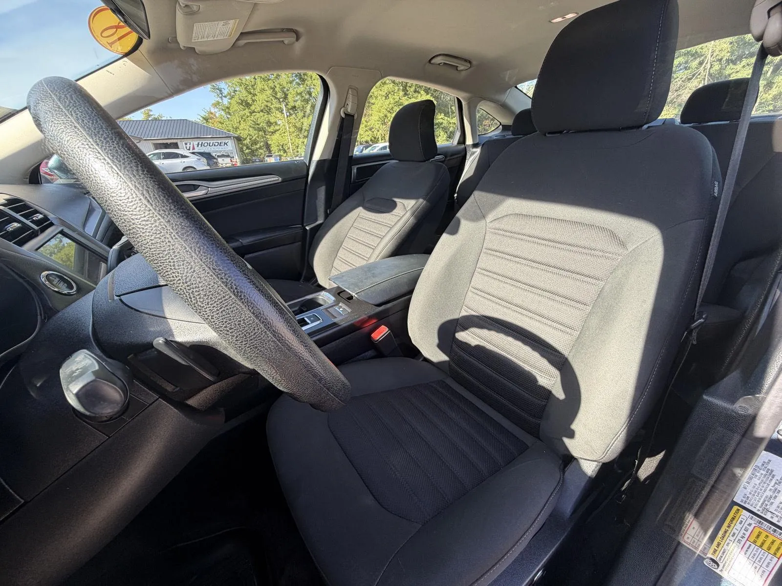 Ford Fusion photo 14