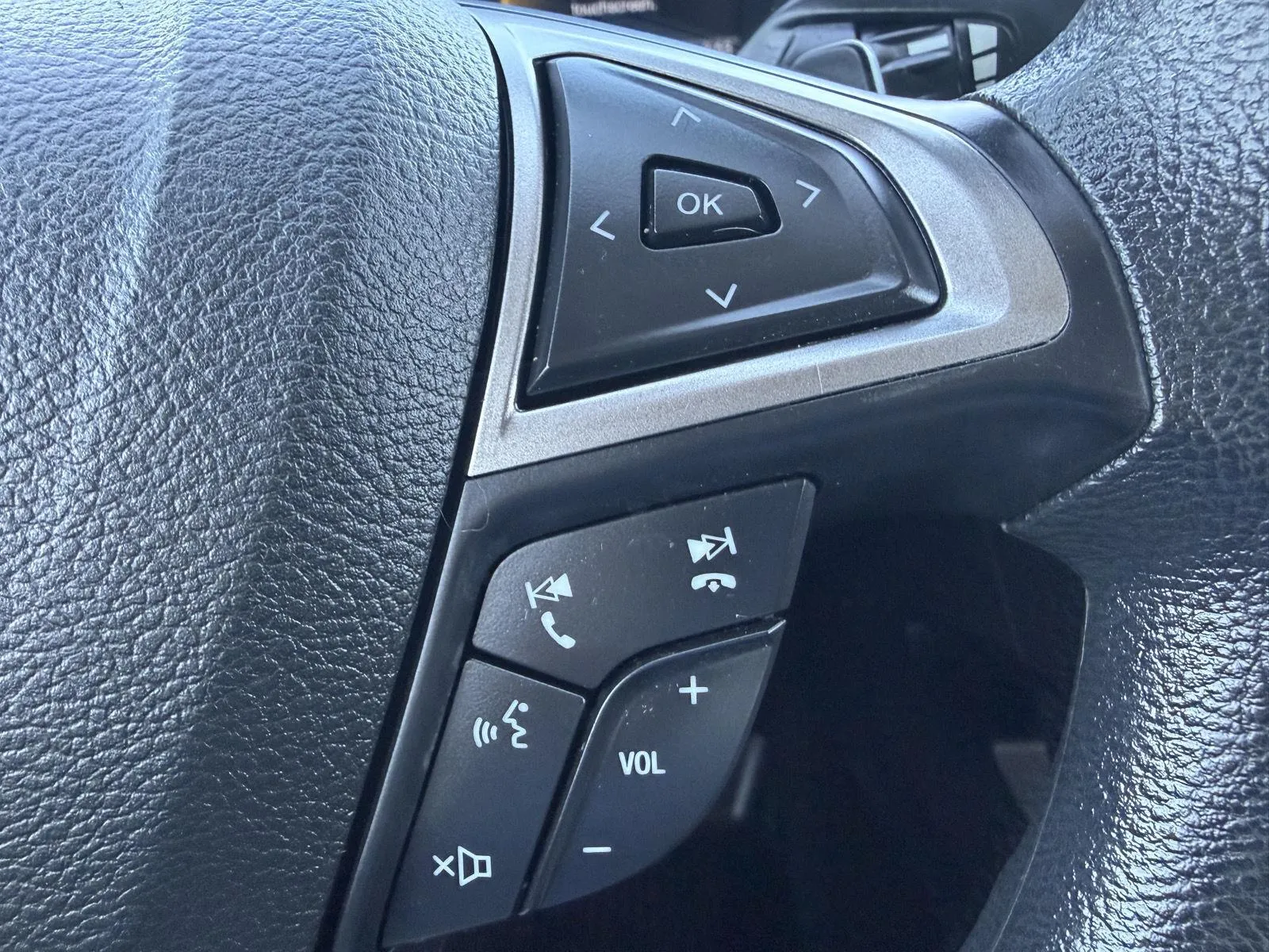 Ford Fusion photo 25