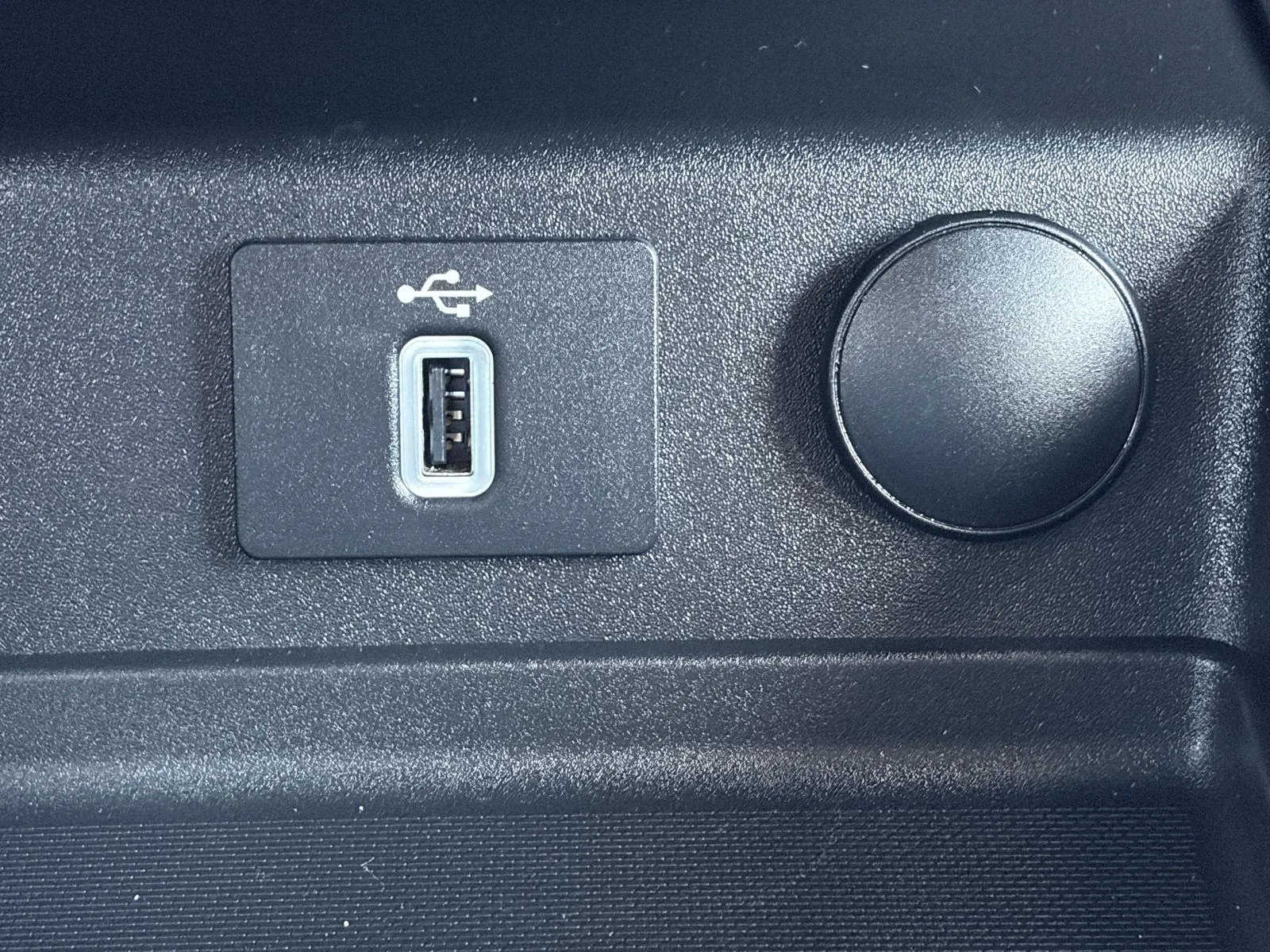 Ford Fusion photo 29