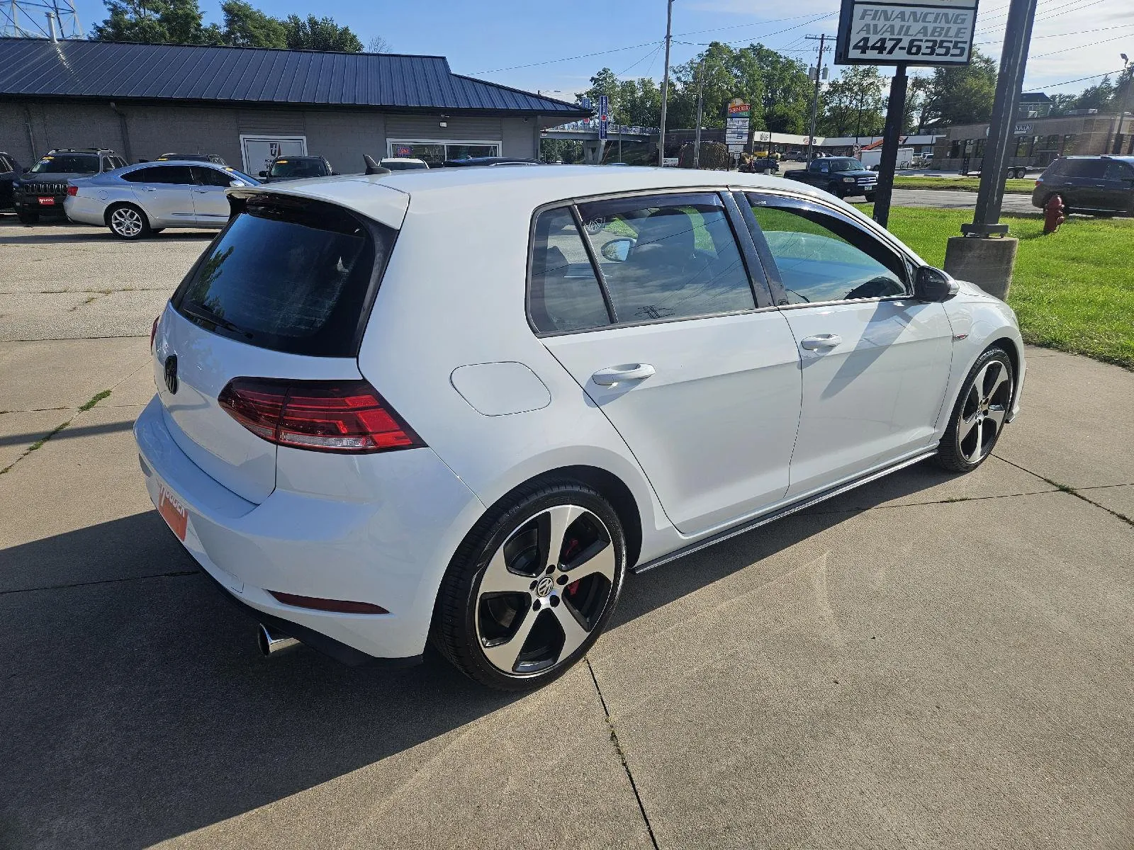 Volkswagen Golf GTI photo 4
