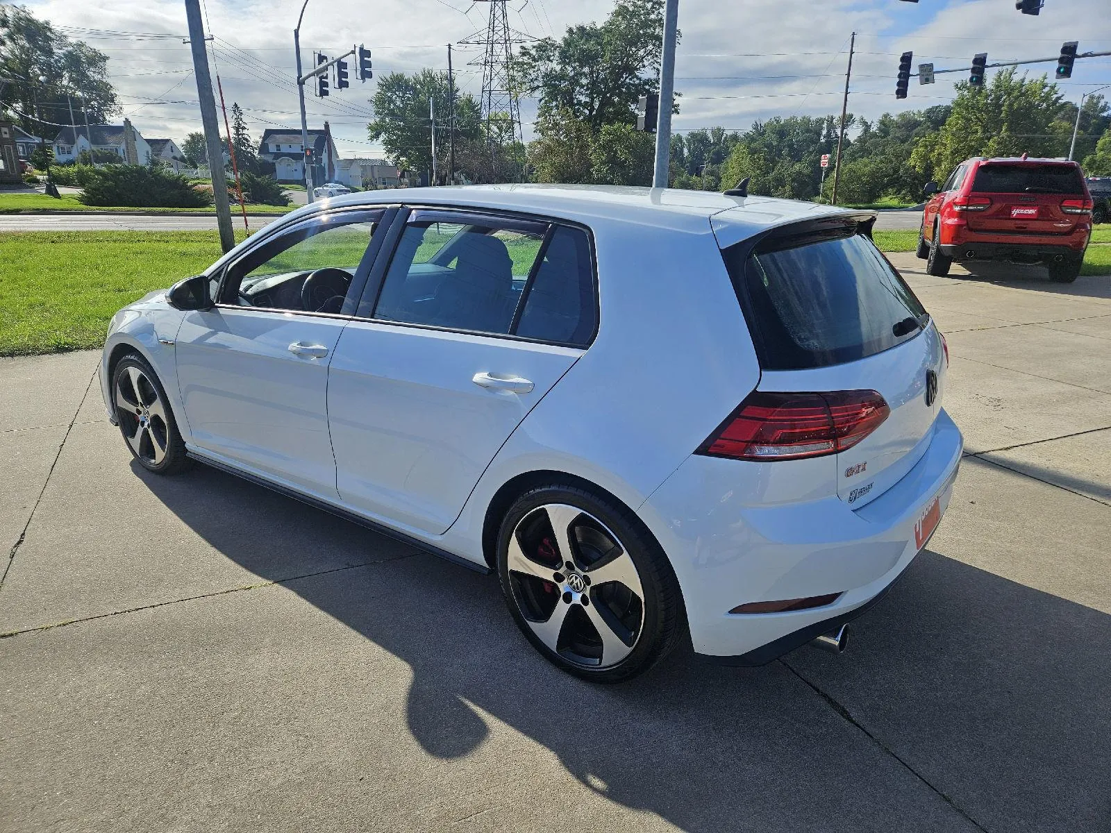 Volkswagen Golf GTI photo 6
