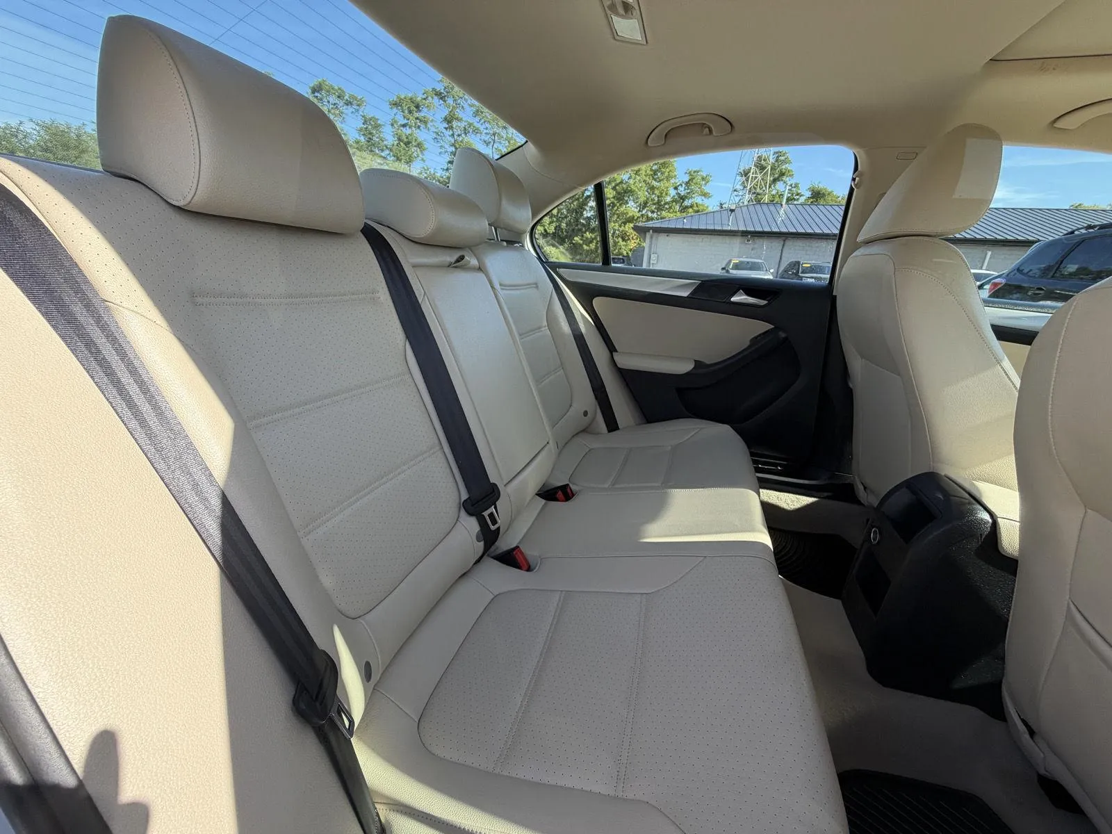 Volkswagen Jetta photo 17