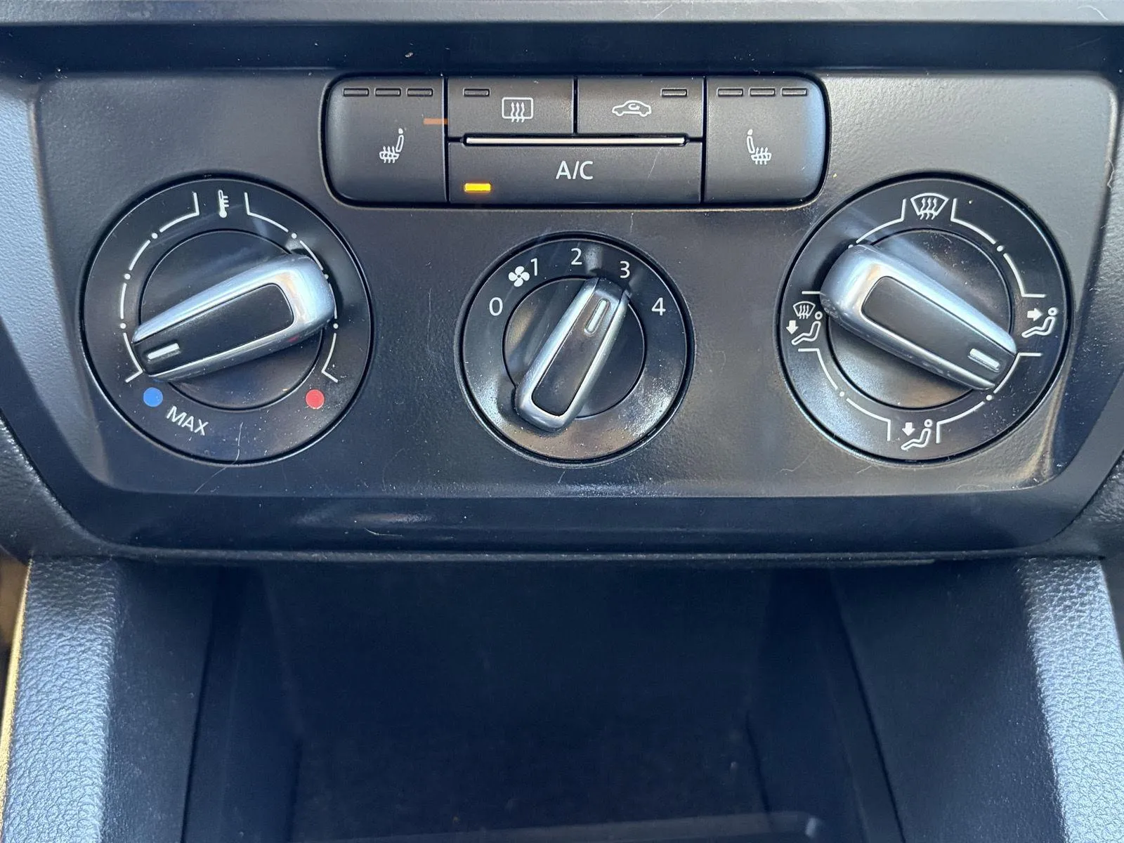 Volkswagen Jetta photo 22