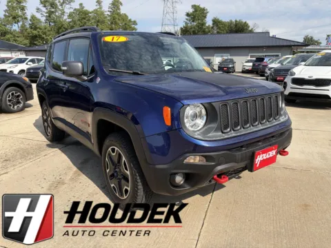 Blue 2017 Jeep Renegade Trailhawk for sale in Marion, IA